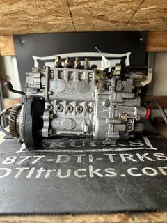 Isuzu 4HE1XS Fuel Injection Pump for a Isuzu NPR