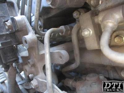 Isuzu 4HK1TC Fuel Injection Pump for a Isuzu NPR