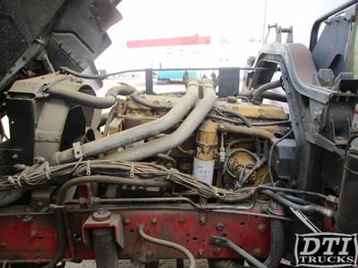 Caterpillar 3116 Fuel Injector for a GMC T6