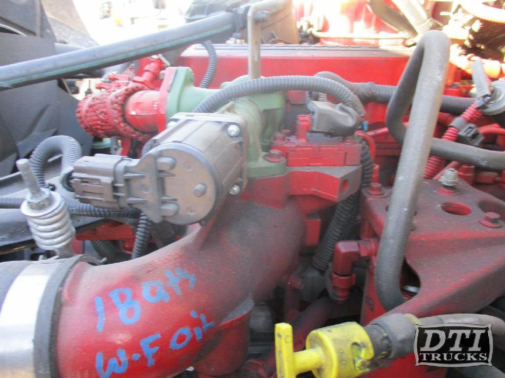 2012 Cummins ISB 6.7L Fuel Injector for a Freightliner M2 112 For Sale