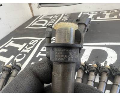 Ford 6.7 Fuel Injector for a Ford F550