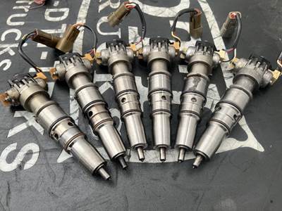 International DT466E Fuel Injector for a International 4300