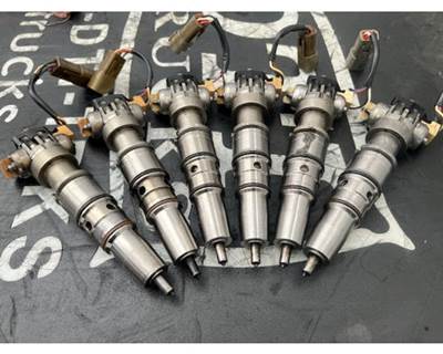 International DT466E Fuel Injector for a International 4300