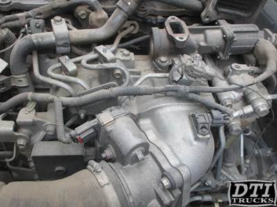 Isuzu 4HK1TC Fuel Injector for a Isuzu NPR