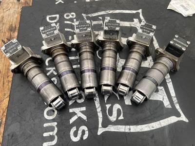 Mercedes-Benz MBE 4000 Fuel Injector for a Freightliner CASCADIA