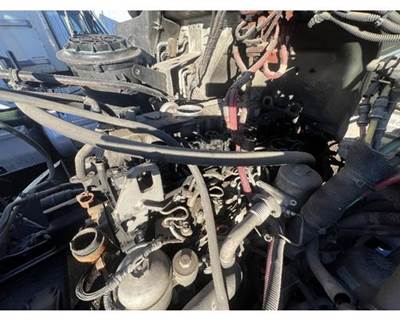 Mercedes-Benz MBE 900 Fuel Injector for a Freightliner M2 106