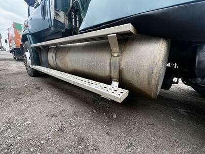 Freightliner Cascadia Fuel Tank