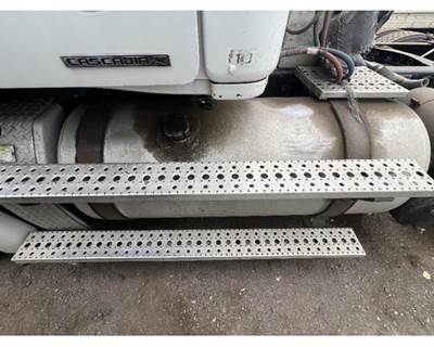 Freightliner Cascadia Fuel Tank