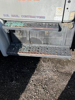 Freightliner FL70 Fuel Tank