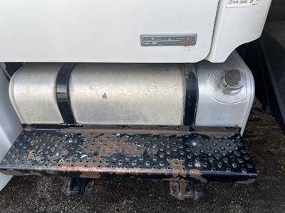Freightliner M2 106 Fuel Tank