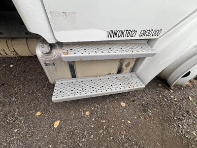 Freightliner M2 106 Fuel Tank