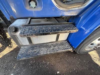 Freightliner M2 106 Fuel Tank