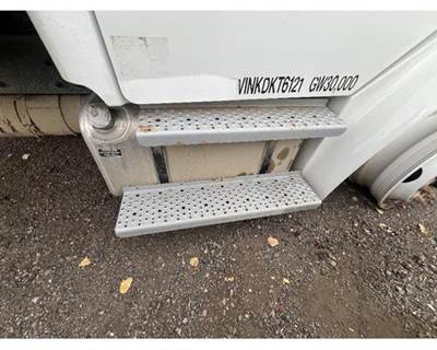 Freightliner M2 106 Fuel Tank