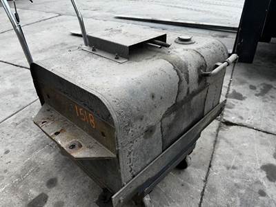 GMC W4500 Fuel Tank