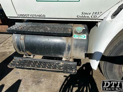 International 4200 Left Fuel Tank