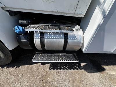 International 4400 Left Fuel Tank