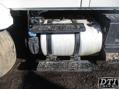 International 7500 Left Fuel Tank