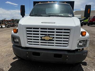 Chevrolet C6500 Grille