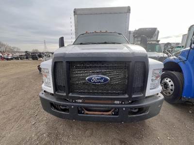 Ford F-750 Grille for a Ford F750