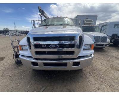 Used 2007 Ford F-750 Grille Assembly