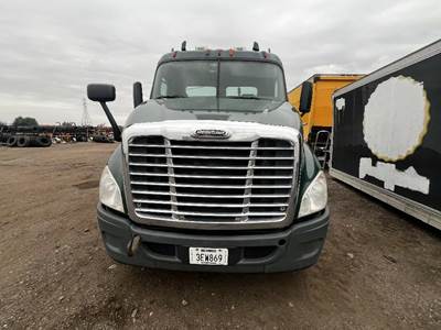 Freightliner Cascadia Grille