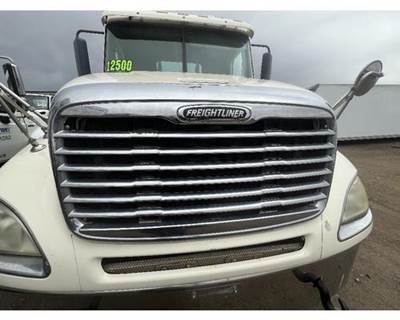 Freightliner Columbia Grille