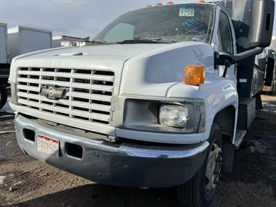 GMC C5500 Grille