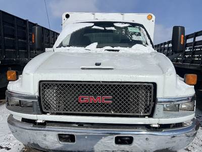 GMC C5500 Grille