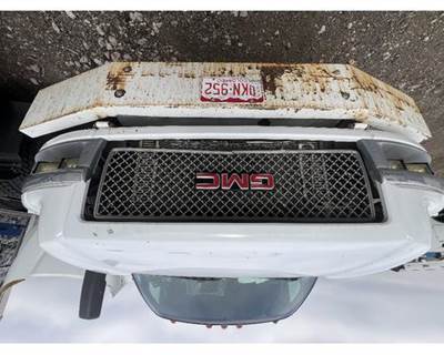 Used 2005 GMC C5500 Grille Assembly