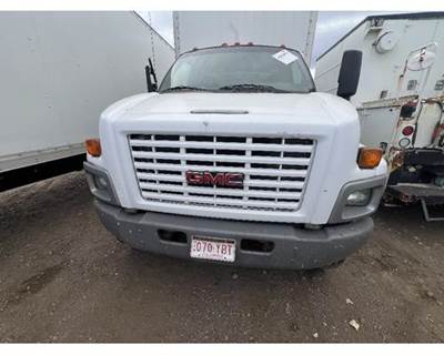 GMC C7500 Grille