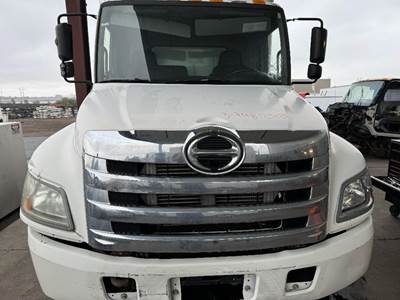 Hino 268 Grille