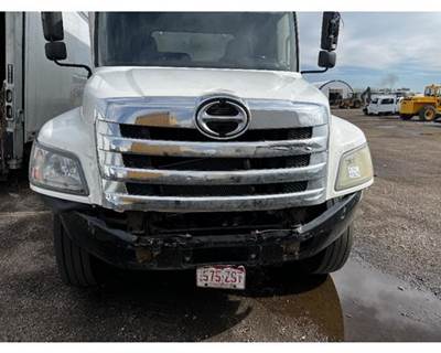 Hino 268 Grille