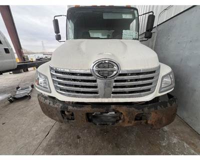 Hino 268 Grille