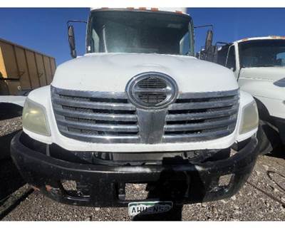 Hino 268 Grille