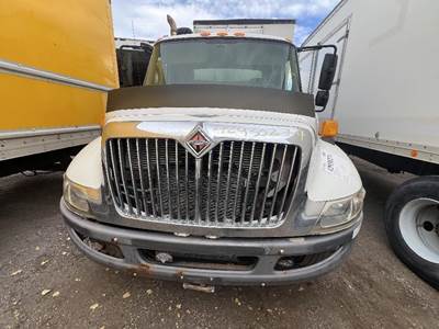 International 4300 Grille