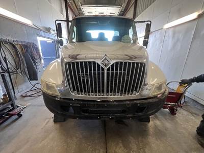 International 4300 Grille