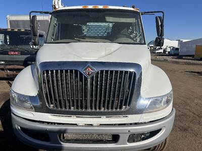 International 4400 Grille