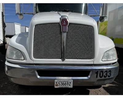 Kenworth T270 Grille