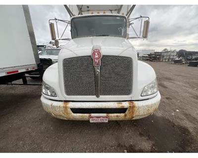 Kenworth T370 Grille
