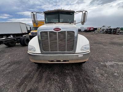 Peterbilt 337 Grille