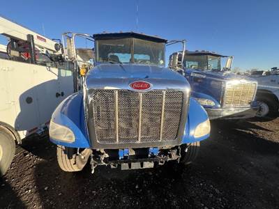 Peterbilt 337 Grille