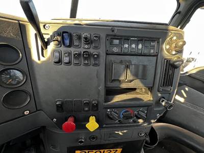 Mack Pinnacle CXU612 HVAC ECM for a Mack CXU612