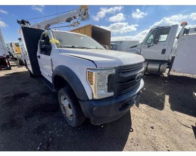 Ford F-550 Headlight Assembly for a Ford F550