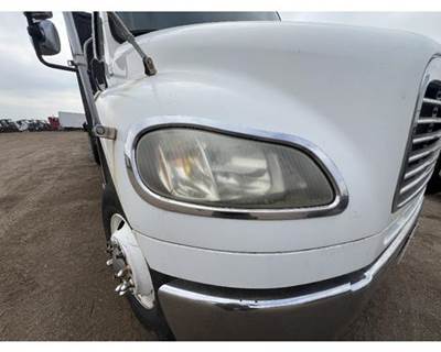 Freightliner M2 106 Headlight Assembly