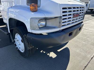 GMC C5500 Left Headlight Assembly