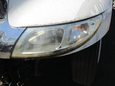 International 4200 Headlight Assembly