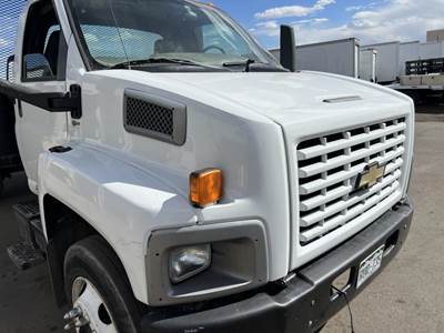 Chevrolet C7500 Hood