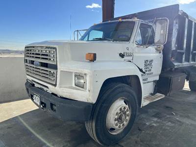 Ford F-700 Hood for a Ford F700