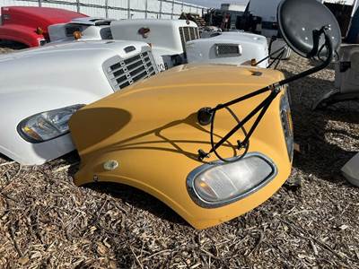 Freightliner SAF-T-LINER ER Hood for a Thomas Built Bu SAF-T-LINER ER