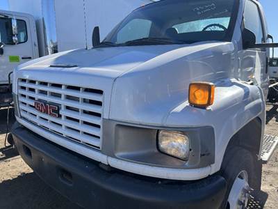 GMC C5500 Hood
